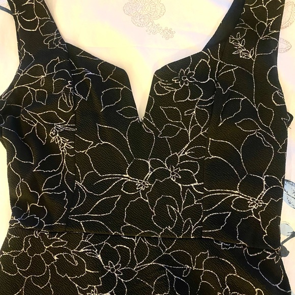 Women’s Row A Black Mini Dress - Picture 5 of 7